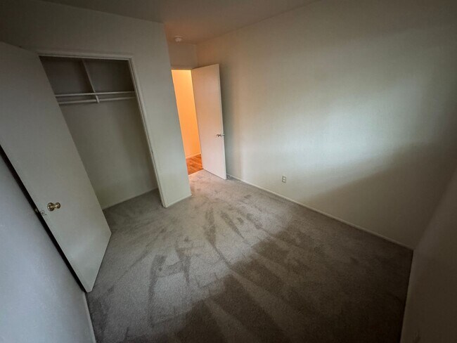 Building Photo - Mulberry Court Apartments