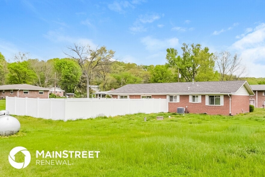 Building Photo - 4428 Green Valley Dr