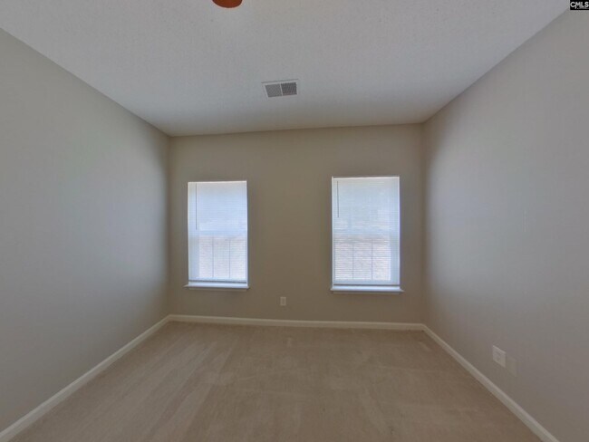 Building Photo - 207 Lockleven Dr