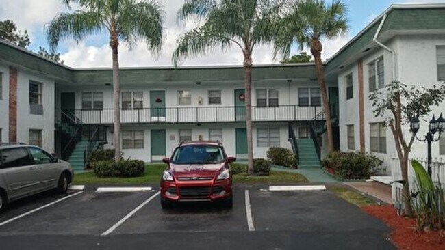 Interior Photo - Trayann Apartments - 7777 Pines Blvd