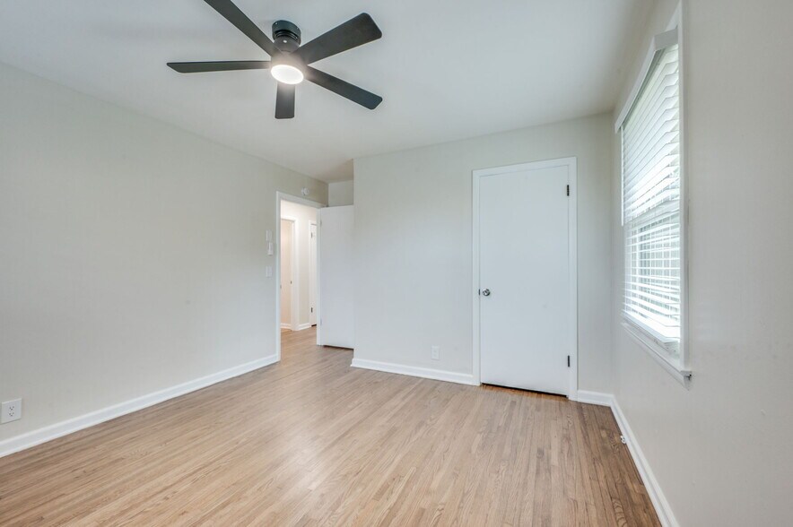 Building Photo - 5003 Hasty Dr