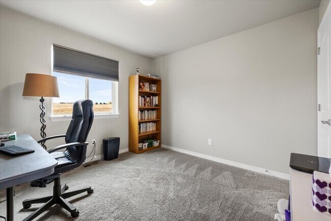 Building Photo - 10715 Horton Dr
