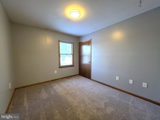 Building Photo - 29325 W Line Rd