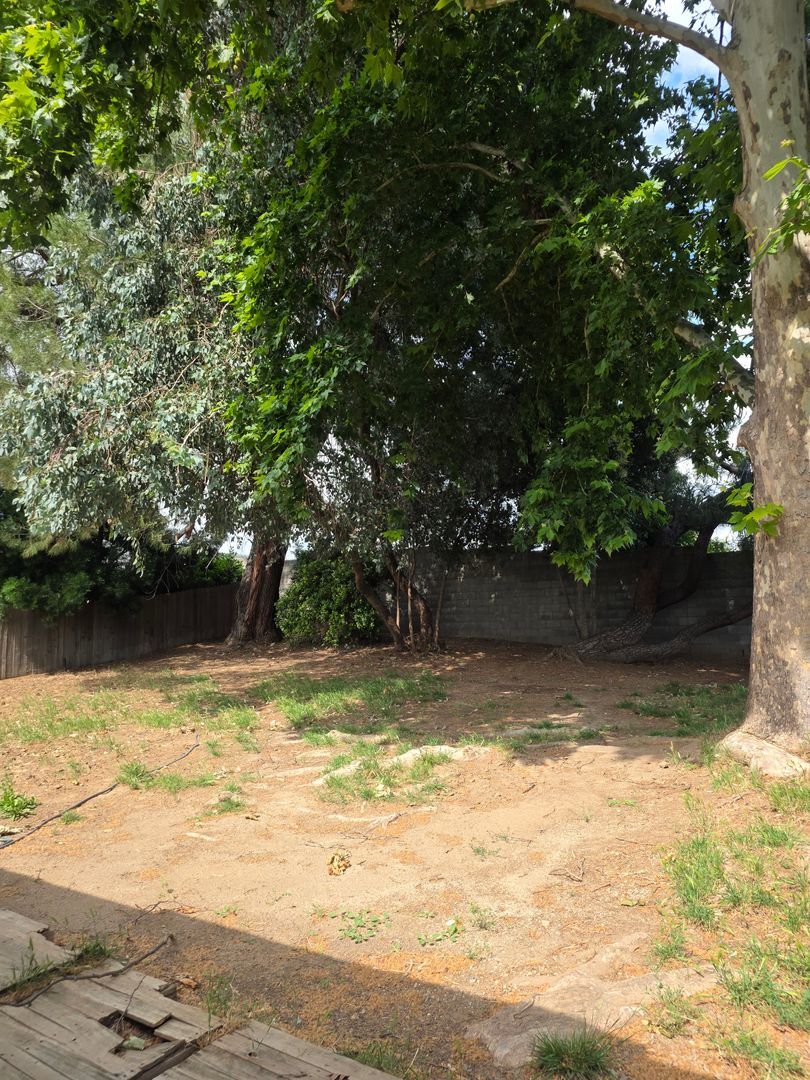 Building Photo - House: 3 Bedroom / 2 Bathroom - Loomis