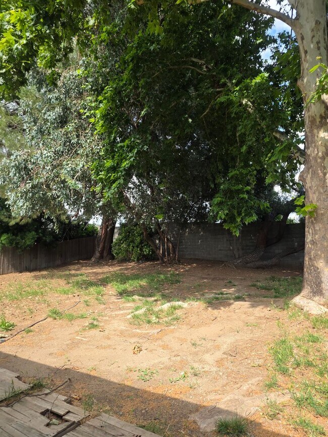 Building Photo - House: 3 Bedroom / 2 Bathroom - Loomis