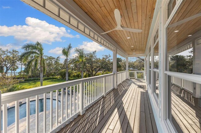 Building Photo - 450 Bayshore Dr