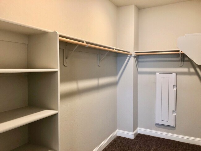 Building Photo - COMING SOON! $2,600 Shaw & Leonard, 4 Bedr...