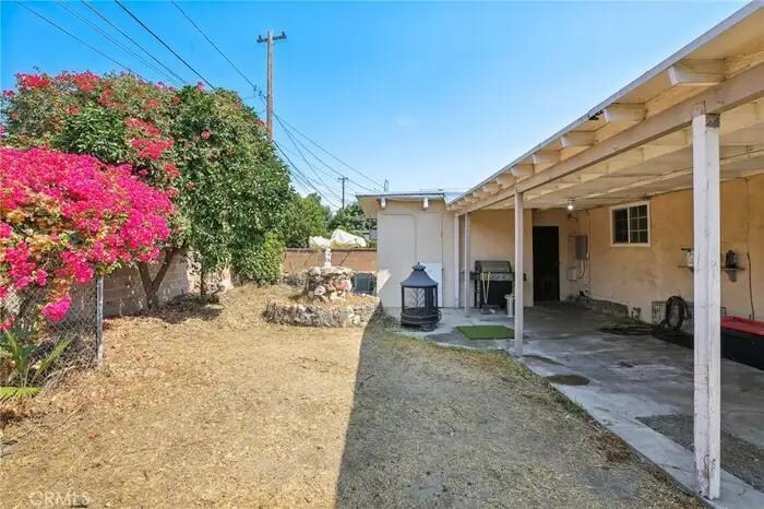 Building Photo - 1339 N Devonshire Rd