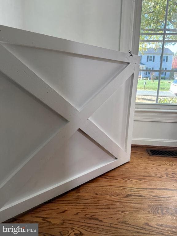 Building Photo - 8 English Oak Cir