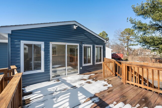 Building Photo - Charming 3BR, 2BA Home in Scotts Haven