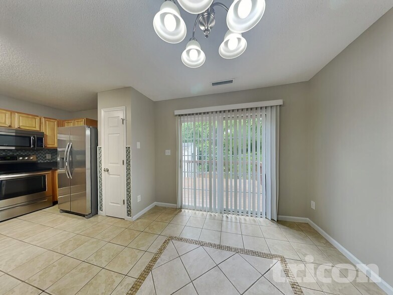 Building Photo - 4812 Silverdene St