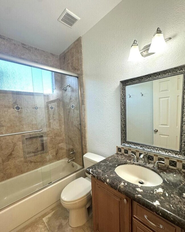 Building Photo - 313 W Monte Cristo Ave