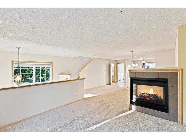 Building Photo - 899 Ledgestone Dr