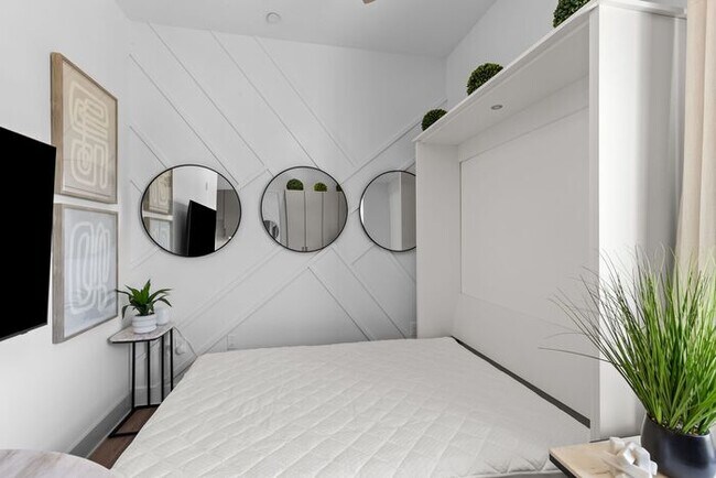 Building Photo - Chic Studio in the Heart of WEHO – Water &...