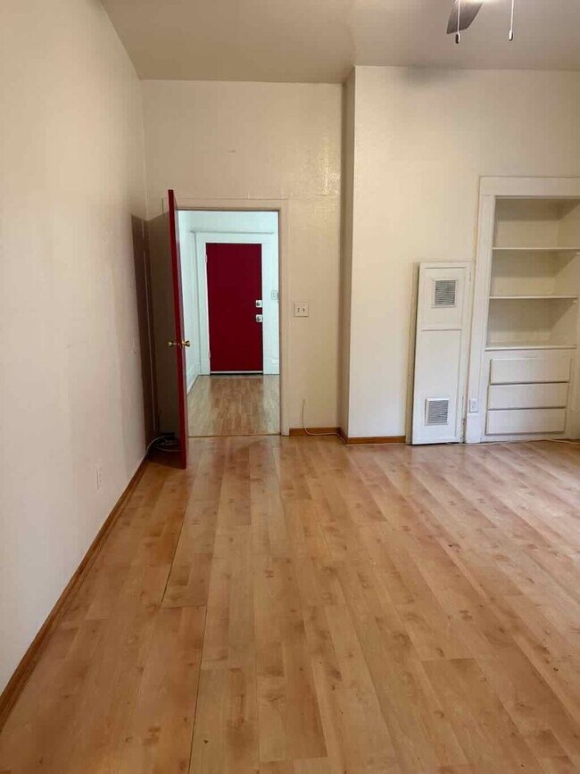 Building Photo - 1823 T St