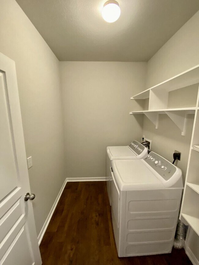 Building Photo - 4bd/2ba in Temple Texas minutes from Charm...