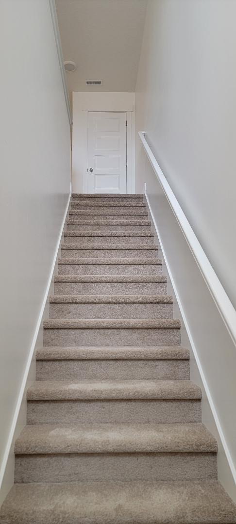 Building Photo - 13612 S Vernet Dr