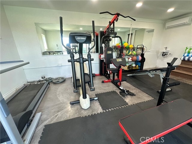 Building Photo - 7930 Vulcan Dr