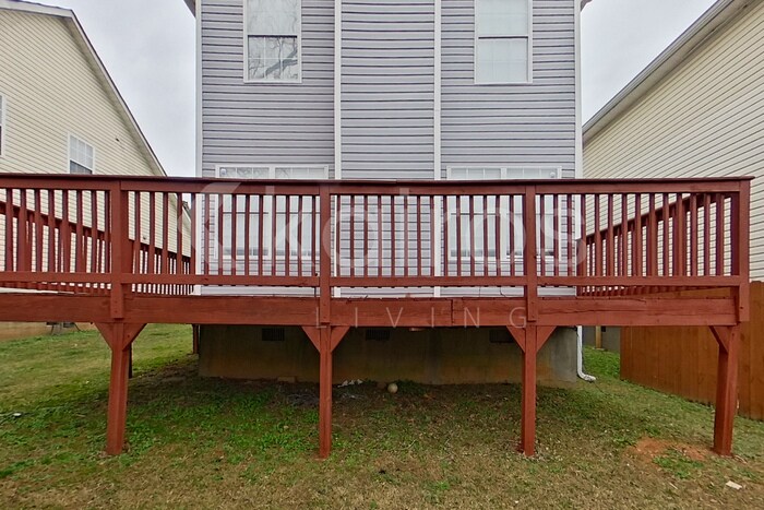 Building Photo - 3448 Lehigh Way