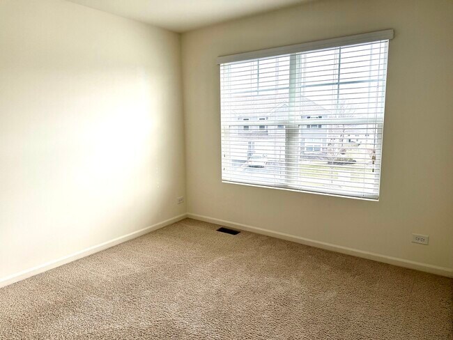 Building Photo - 658 Anchorage Ct