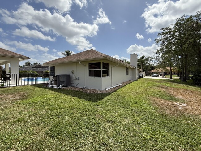 Building Photo - 1295 Longlea Terrace
