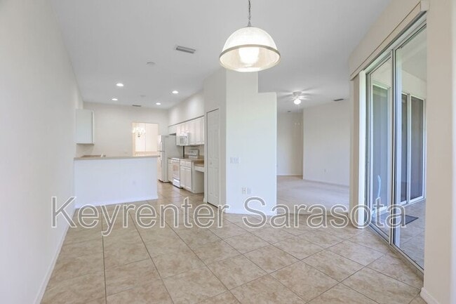 Building Photo - 4480 Streamside Ct