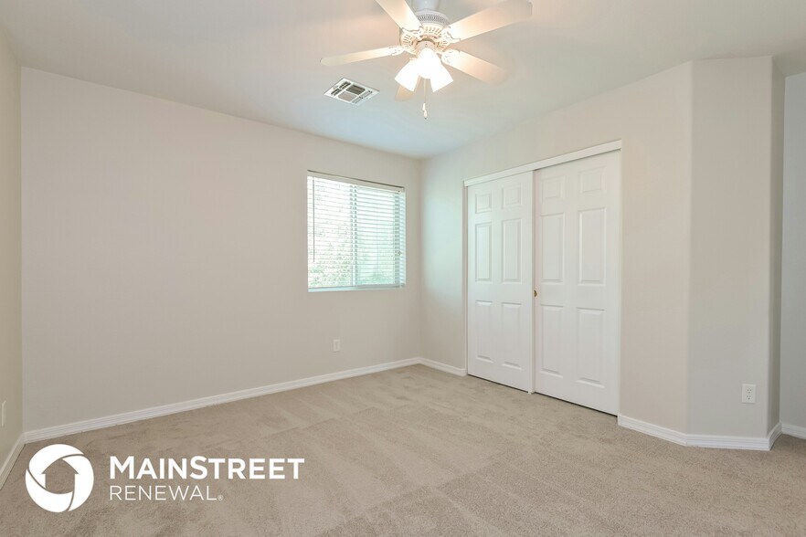 Building Photo - 14797 S Camino Tierra Del Rio