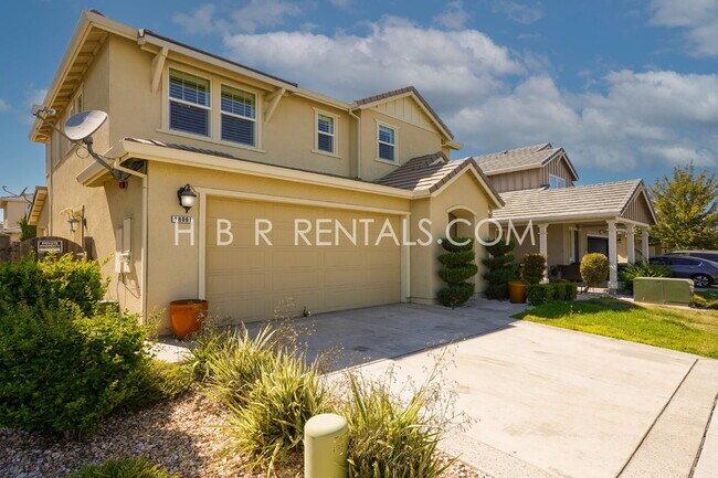 Building Photo - River Islands Living: Modern 4-Bedroom Hom...