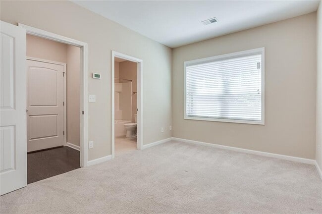 Building Photo - 809 Ivy Vine Pl