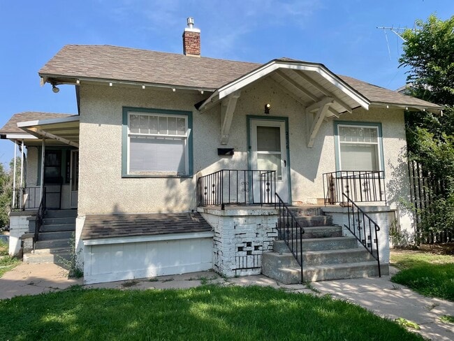 Building Photo - 3-4 Bed standalone