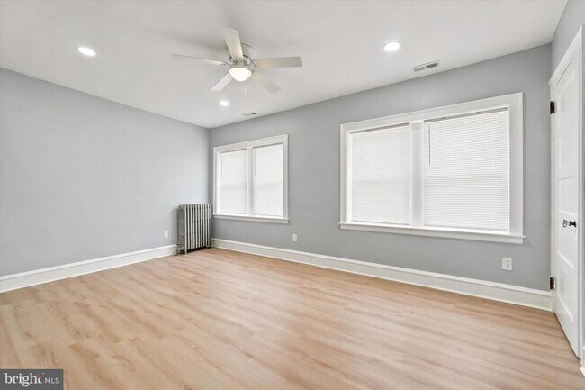 Building Photo - 5548 Ridge Ave