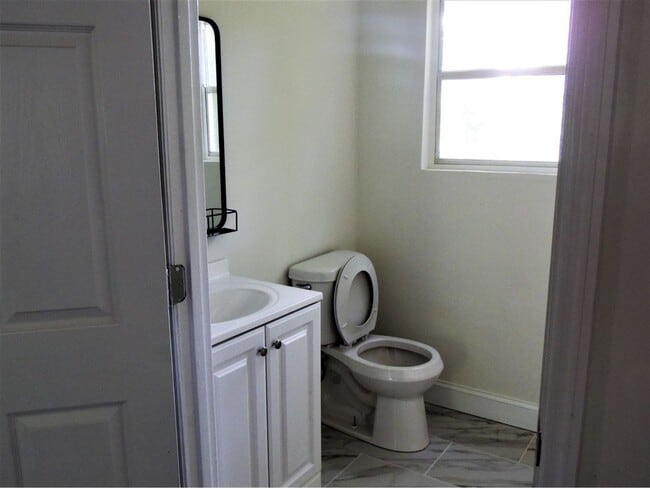 Building Photo - Newly Renovated 3 Bedroom 2 Bathroom House...