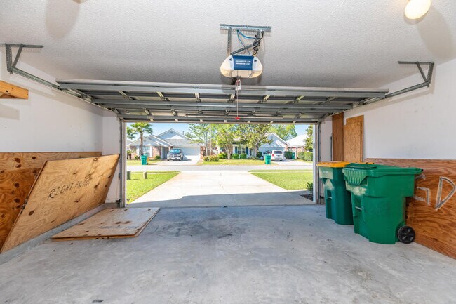 Building Photo - 1606 Trent St