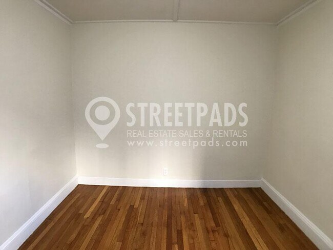 Building Photo - 1 bedroom in Boston MA 02215