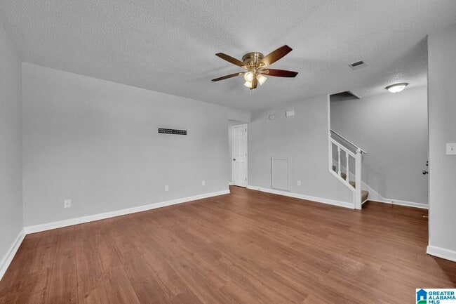 Building Photo - 4728 Cheshire Cir