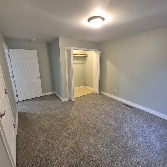 Building Photo - 25 Lyles Rd