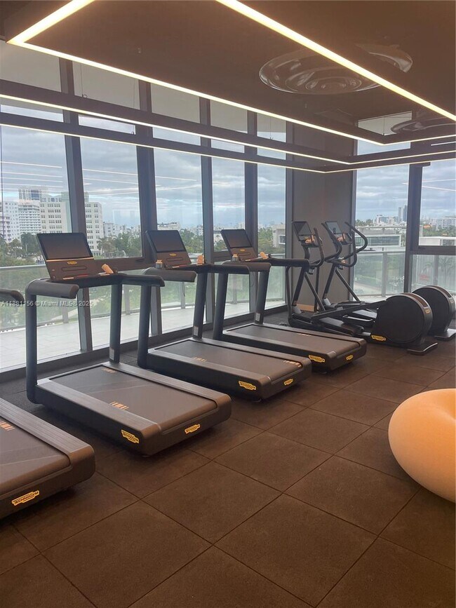 Building Photo - 500 Alton Rd