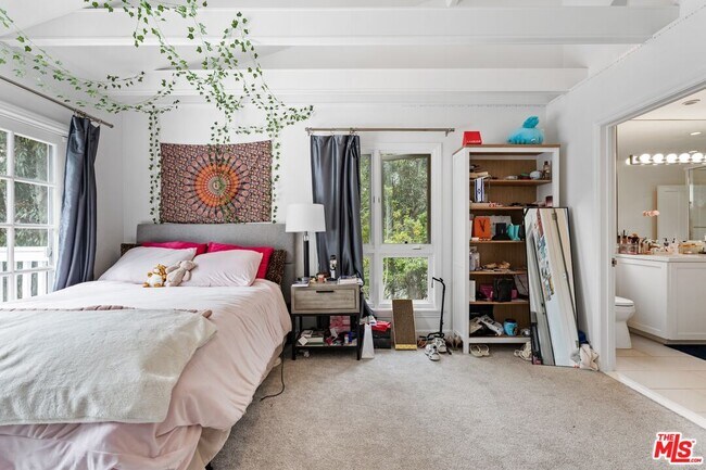 Building Photo - 1862 Kimberly Ln