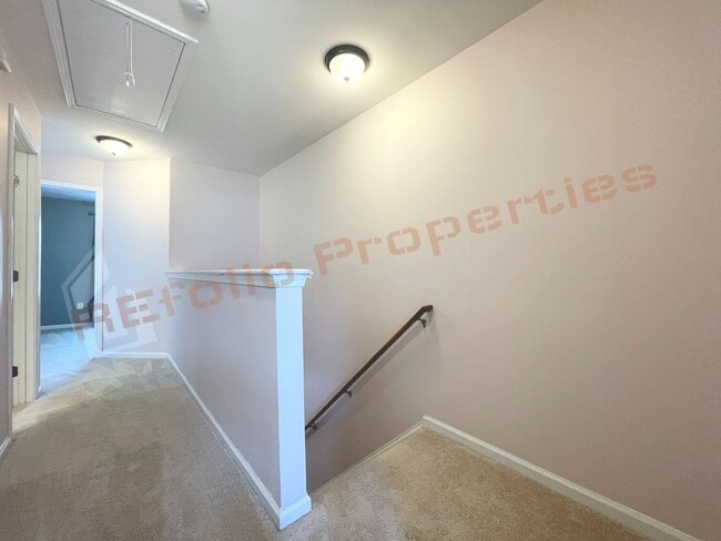 Building Photo - 1304 Cozart St