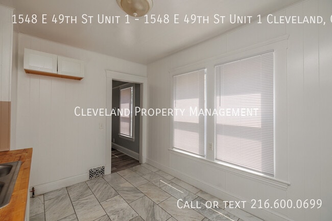 Building Photo - 1548 E 49th St