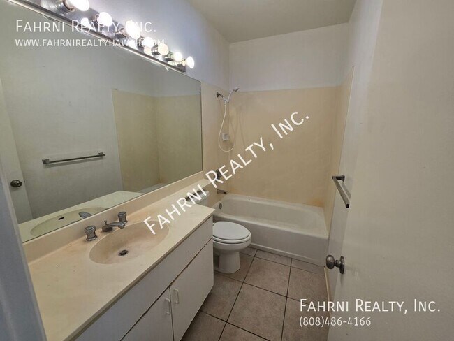 Building Photo - 91-920-920 Laaulu St