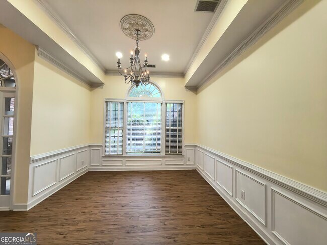Building Photo - 4009 Treemont Ln