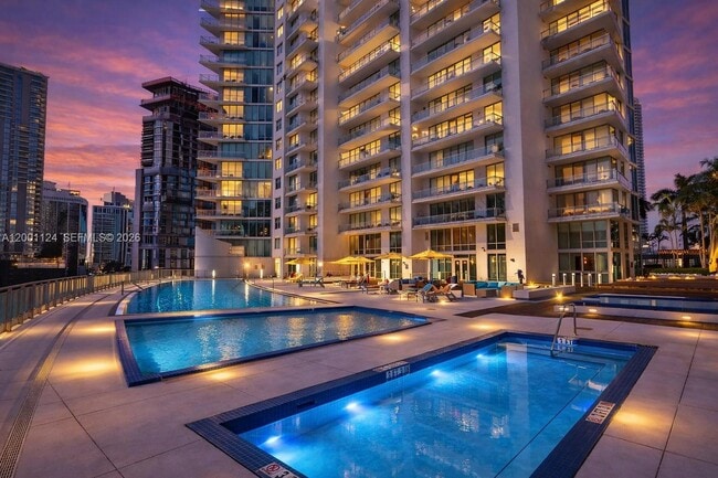 Building Photo - 92 SW 3rd St