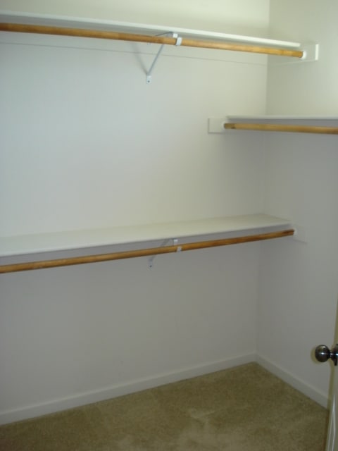 Building Photo - NICE 2-STORY HOME IN GATED COMMUNITY!