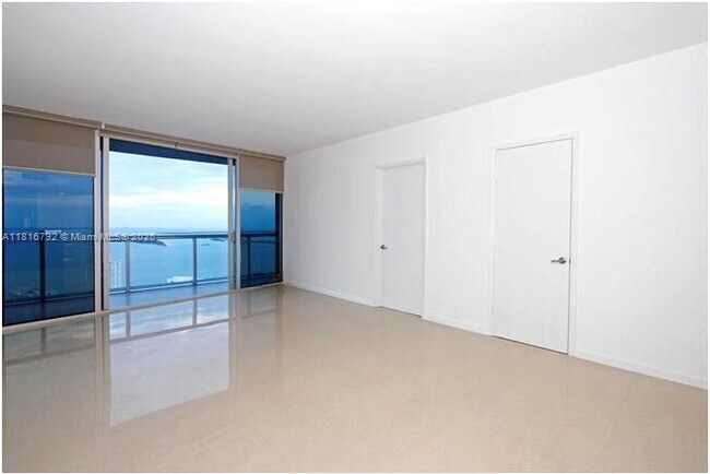 Building Photo - 465 Brickell Ave