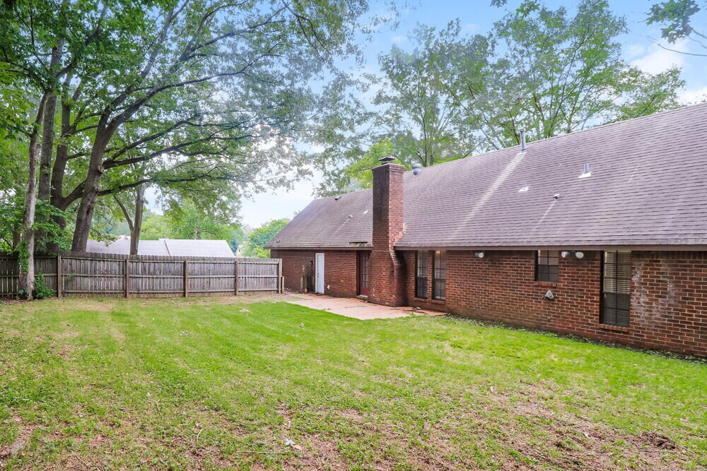 Building Photo - 5672 Remsen Ave