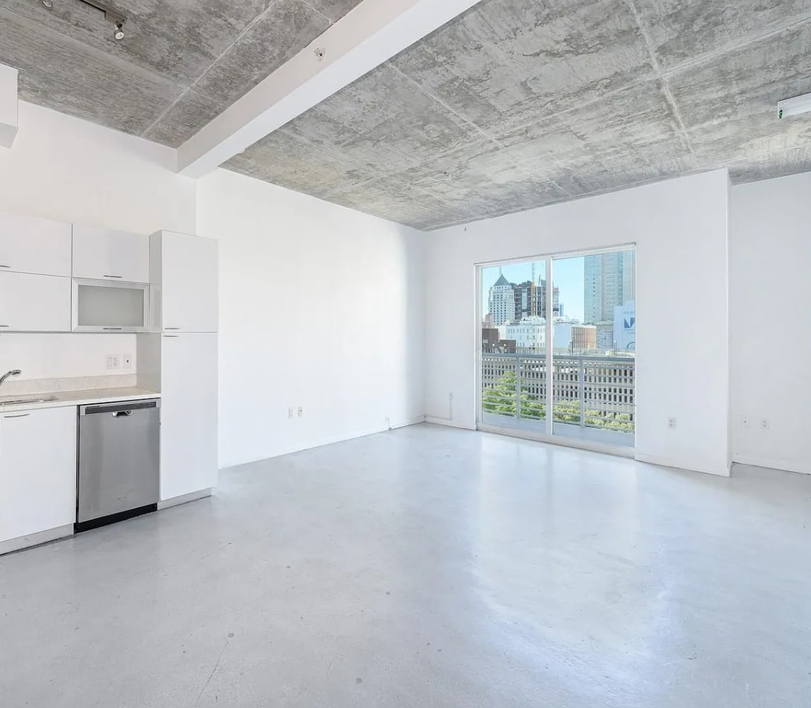 Building Photo - 234 NE 3rd St