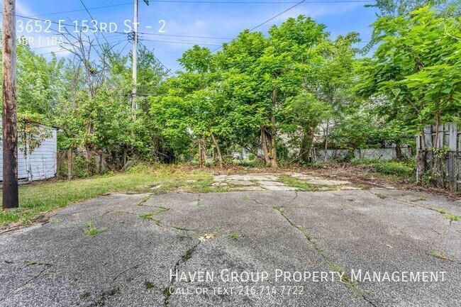 Building Photo - 3652 E 153rd St