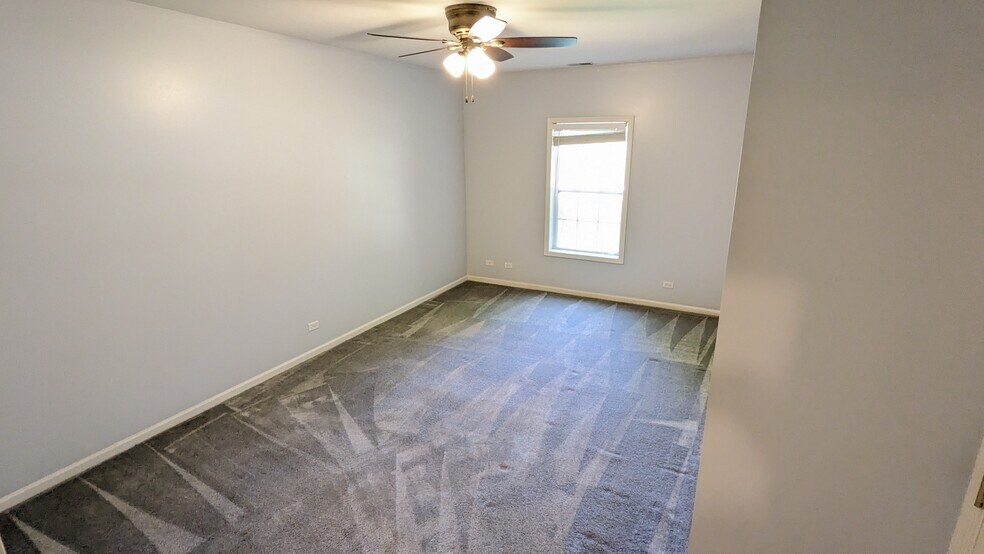 Building Photo - 8118 Honeysuckle Ct