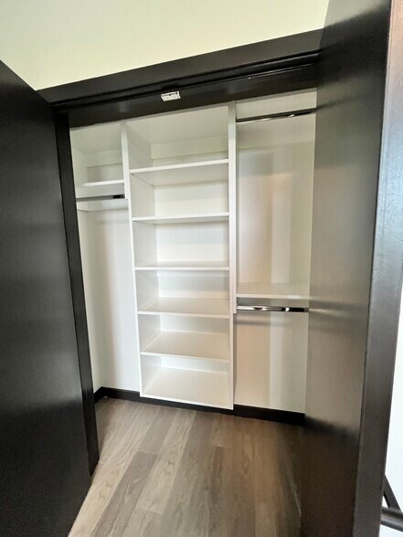132 Mallory Ave 506 - 138 Mallory Ave